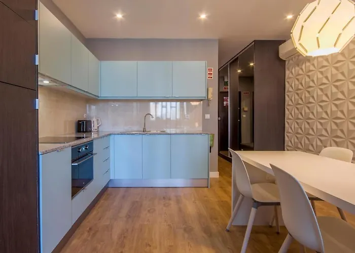 408 Gale Center Wi-fi, Estacionamento Apartman