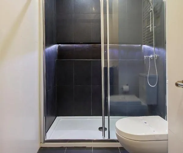 408 Gale Center Wi-fi, Estacionamento